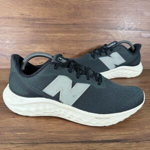 New Balance Fresh Foam Arishi V4 Running Shoes Men’s Size 9 Athletic Sneakers